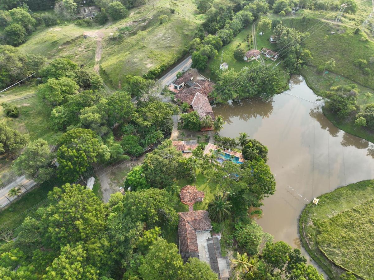 Hotel Candilejas Puerto Berrio ภายนอก รูปภาพ