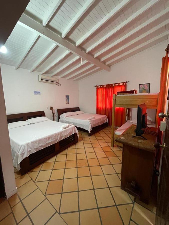 Hotel Candilejas Puerto Berrio ภายนอก รูปภาพ